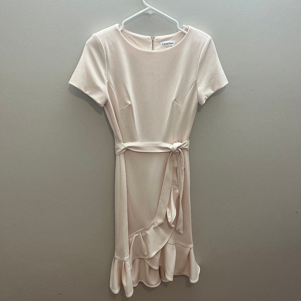 Calvin Klein Flounce Hem Midi Dress with Tie in Light Pink Size 2